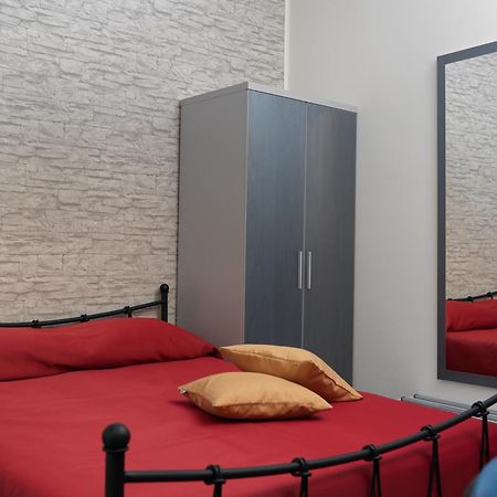 La Favorita Guesthouse Boutique Craiova Room photo