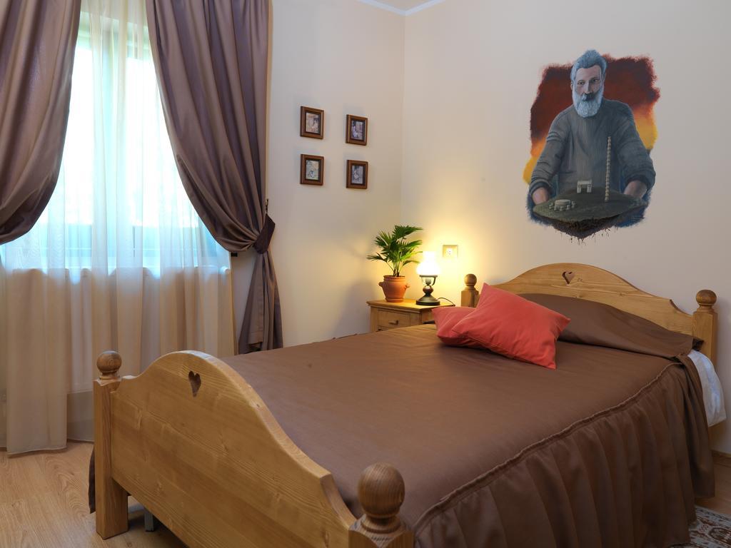 La Favorita Guesthouse Boutique Craiova Room photo