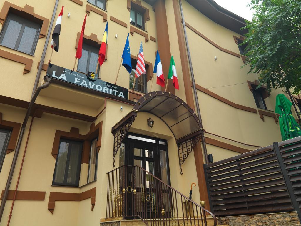 La Favorita Guesthouse Boutique Craiova Exterior photo